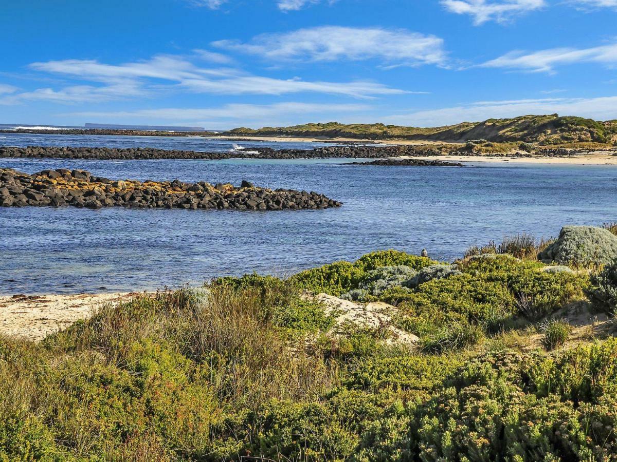 Hearn'S Beachside Villa 4 Port Fairy Exterior foto